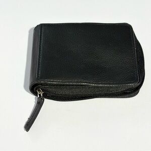 George Black Leather Billfold Zip Close RFID Wallet New with Tags Minor Flaws